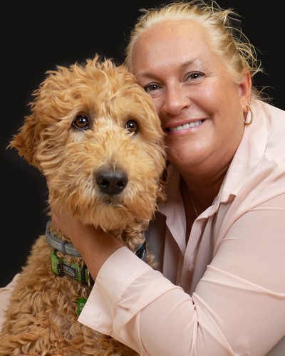 Deborah Hunter profile picture