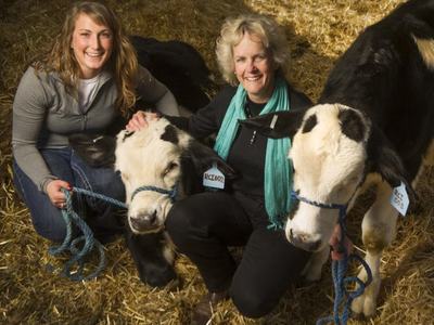 Graduate student Lindsay Upperman (left), and animal geneticist Alison Van Eenennaam