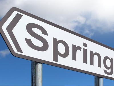 Sign that says "Spring"