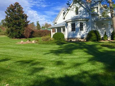 fescue Flat Rock Town Hall