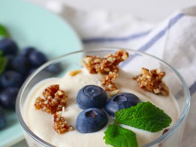 blueberry, yogurt parfait, granola