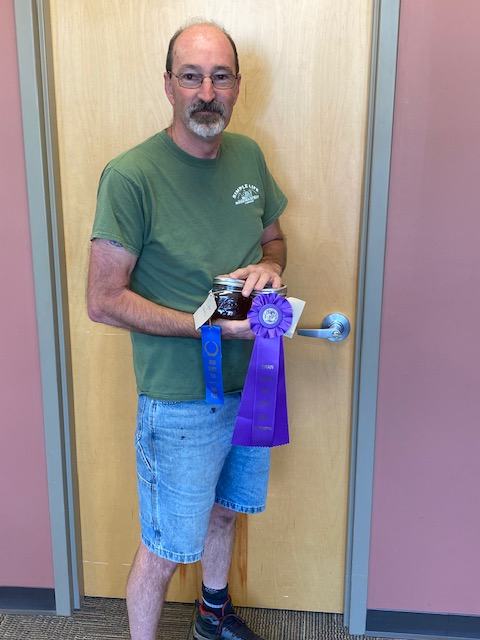 fungus gnat larvae inside stem