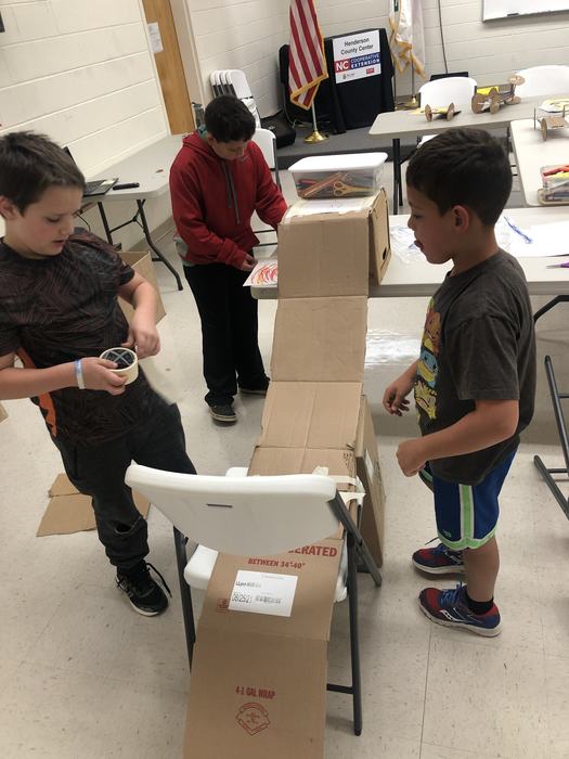 children working on projects