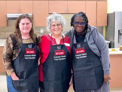 3 new Extension Master Foods Volunteers