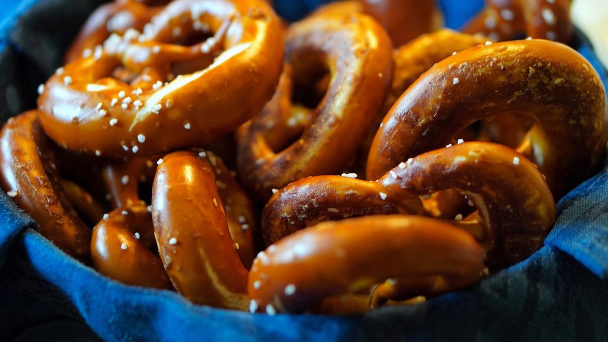 pretzels in a basket