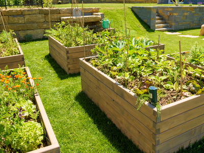 Garden Beds, How to Make a Garden Bed, Raised Garden Beds,