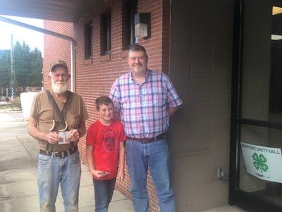 Tomato Contest Winners with prizes