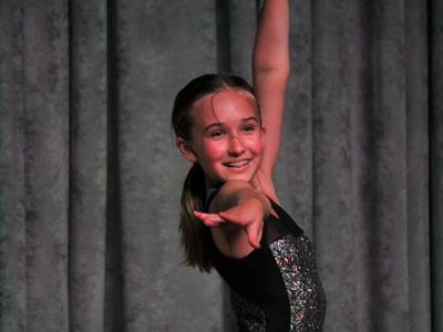 Zoe Smith of Caldwell County performs at the State Talent Showcase as part of 4-H Entertains in 2022.