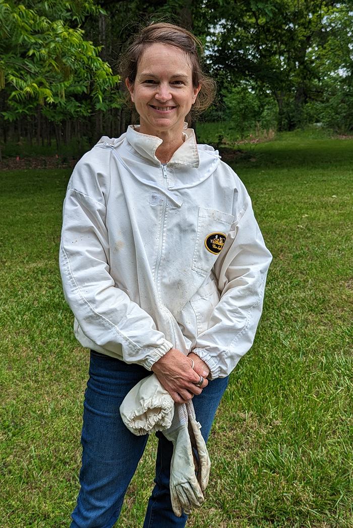 Jennifer did such a great job relocating the nest!