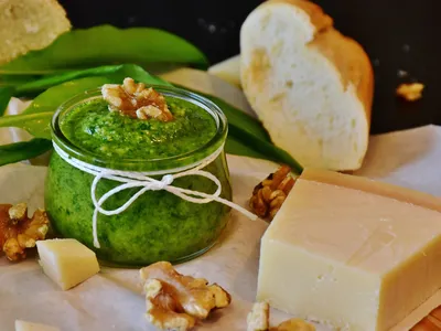  Batch-Making Pesto!