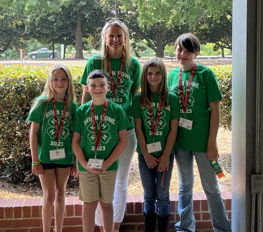 Junior Avian Bowl Team