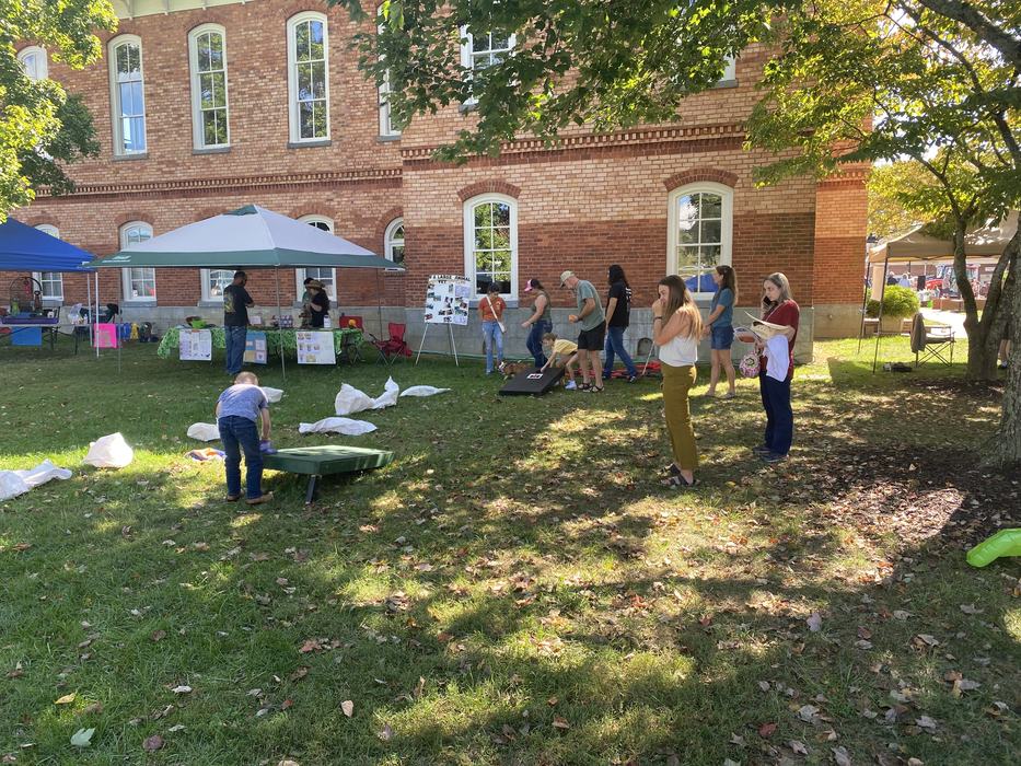 Cornhole/Beanbag toss
