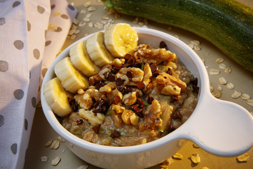 picture of a bowl of Zoat, which is oatmeal mixed with different ingredients.