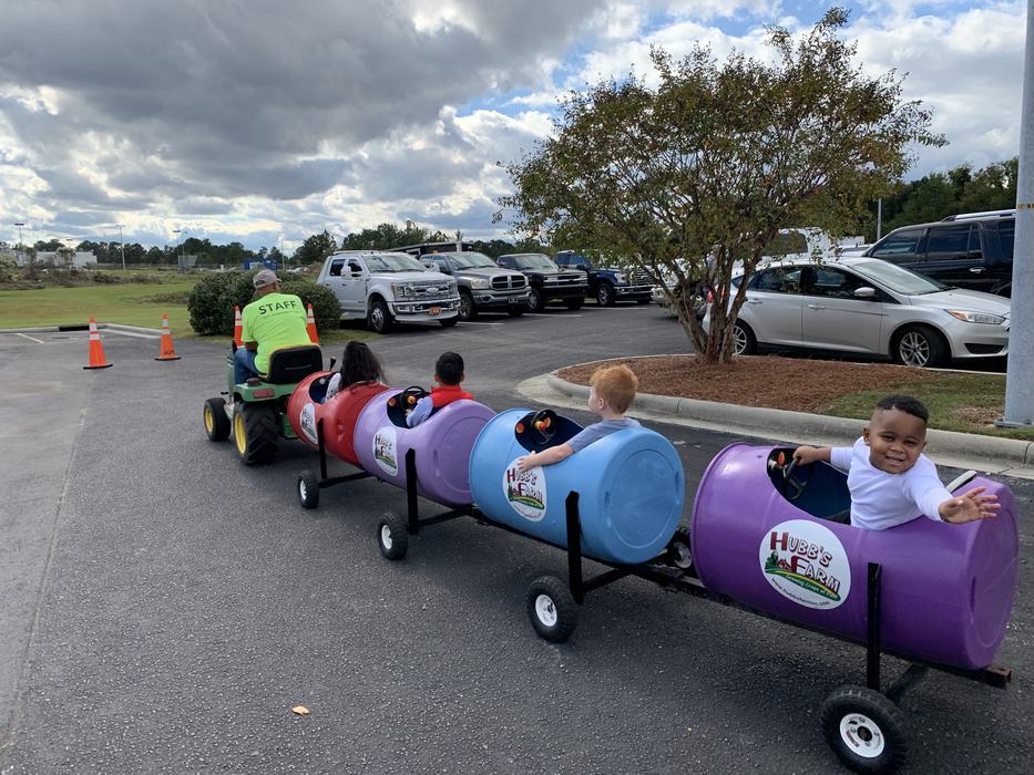 Hubb's Farm barrel train