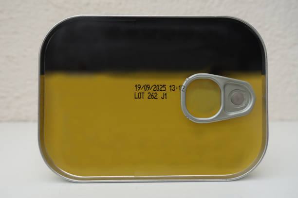 Tin can with expiration date