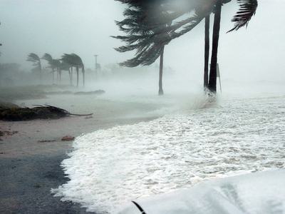 hurricane hitting the coast