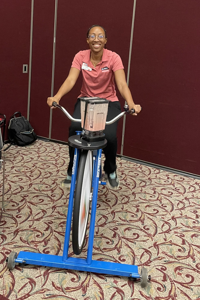Davida on Blender Bike
