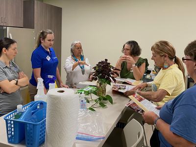 group preparing food