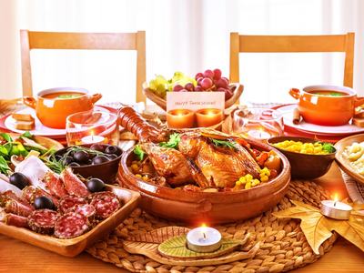 thanksgiving dinner on table