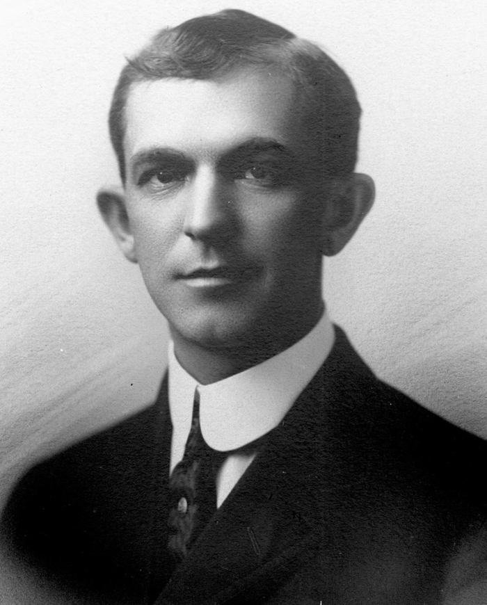 Black and White photo of IO Schaub, Director of Extenion in early from 1924 to 1950.
