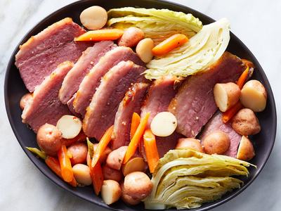Corn Beef with Potatoes, Carrots and Cabbage