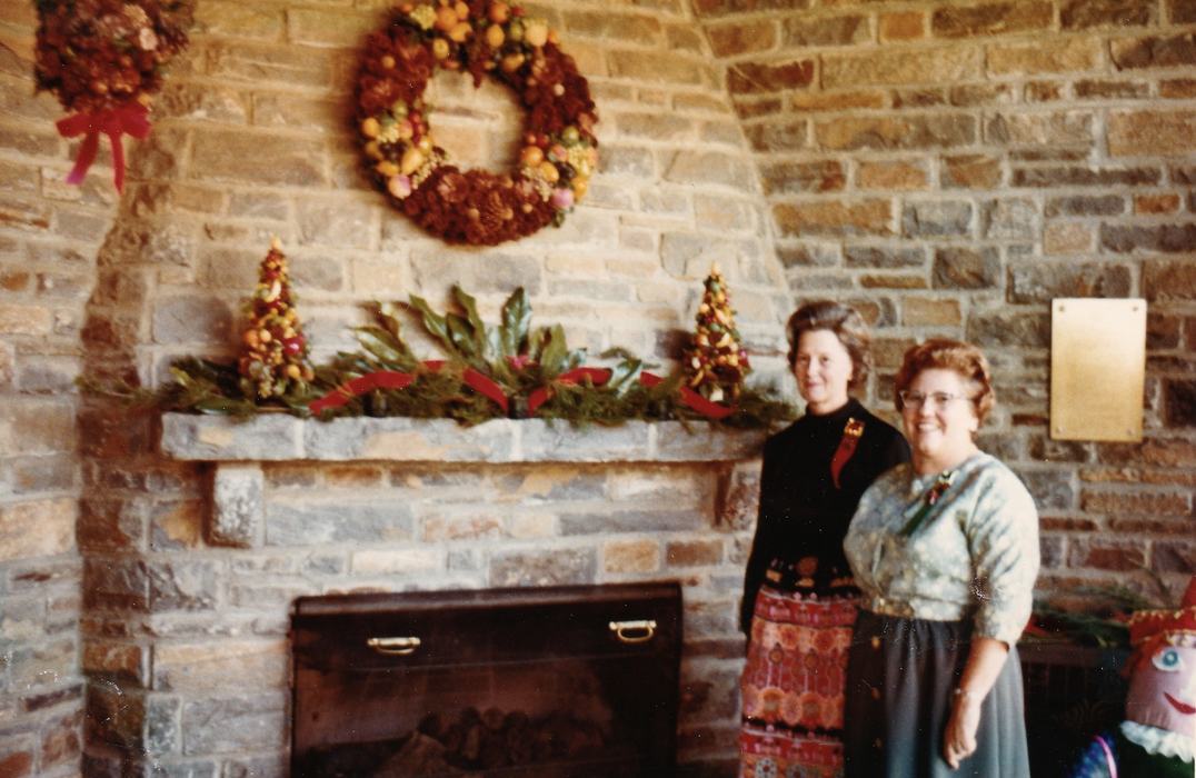 1972 photo of Genevieve Morris and Mary West of the Buncombe County Extension Homemakers group.