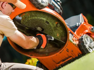 Lawn mower blade