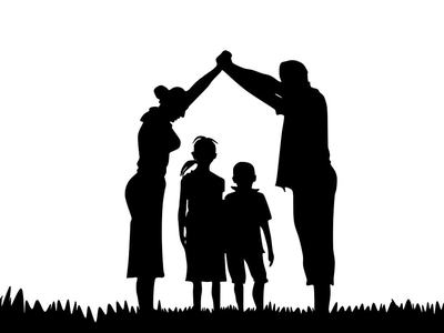 Silhoutte of a family outside- Image by Waldryano from Pixabay