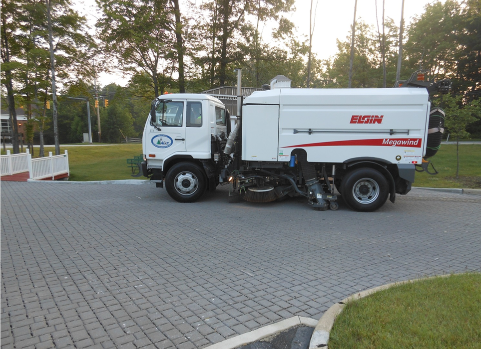 Example of a vacuum truck on a paver system permeable pavement (Photo courtesy of Bill Hunt) (1)
