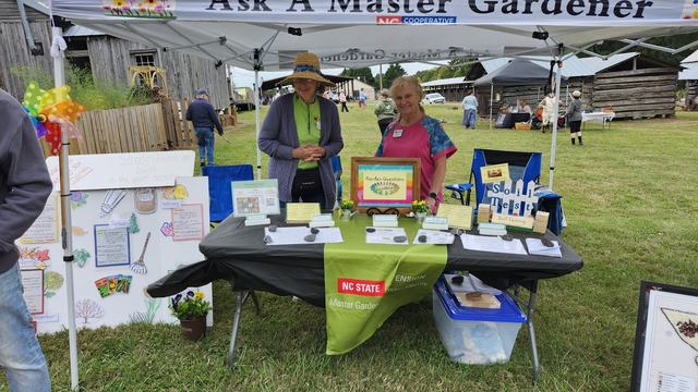 Ask a Master Gardener Volunteers