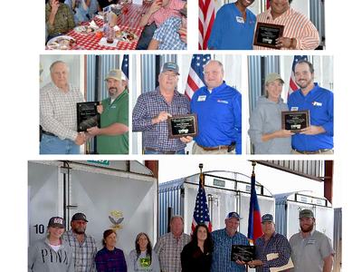 Farm-Citv luncheon narticinating in Anne Crunch Dav: FCs Fxtension Agent Domingue Simon with Volunteer of the Year for Familv and Consumer Sciences. Tomeka Sidherrv. Pre-K/Refore and After Care Program Specialist. Franklin Count Schools: middle row: Conse
