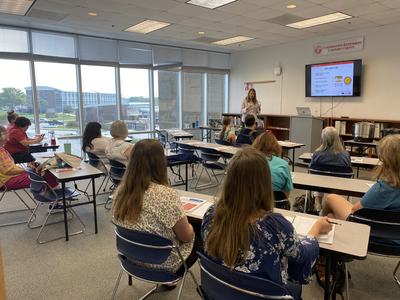 Stephanie Stevenson, FCS Agent, teaching Introduction to Home Food Preservation.