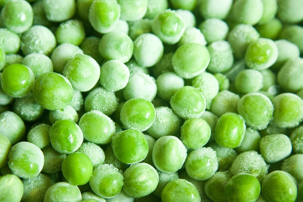 Image of frozen green peas.