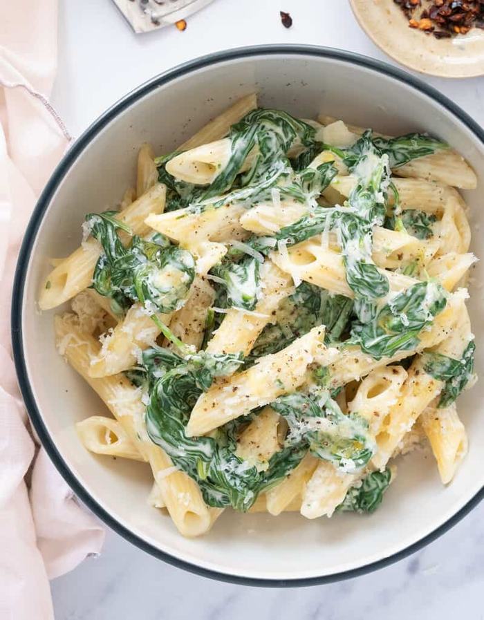 Cheesy Spinach Noodles