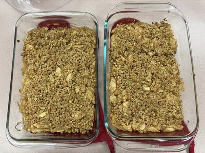 Fruit crisp recipe in dish