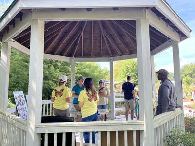 Master gardener volunteers and Extension staff providing education on pollinators.