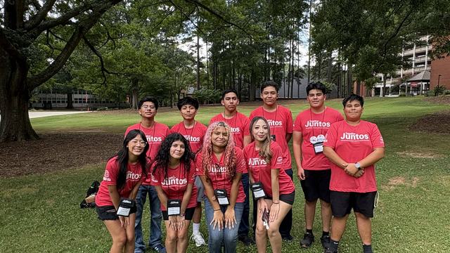 10 Juntos members attended Juntos Summer Academy