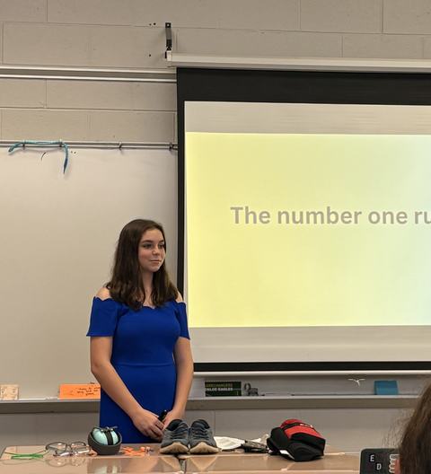 4-Her presenting her presentation