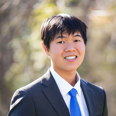 A headshot of Jonas Pak-Lin.