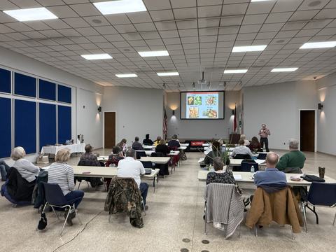 master gardener training class