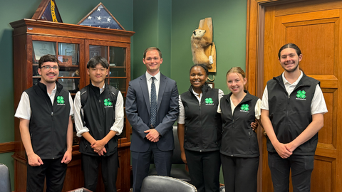 North Carolina 4-H youth meet with a legislative representative during National 4-H Conference.