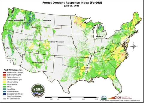 Map of United States with forest drought levels indicated by shades of green, yellow, orange, and red.