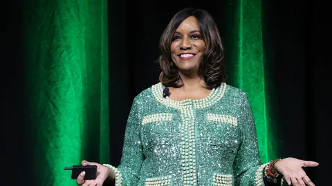 Dr. Cassandra Caldwell, North Carolina 4-H alumna and keynote speaker, addresses delegates during the 2026 4-H Congress.