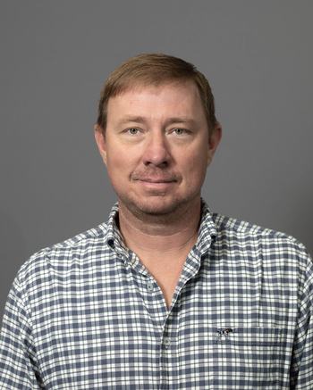 Justin Shealey headshot