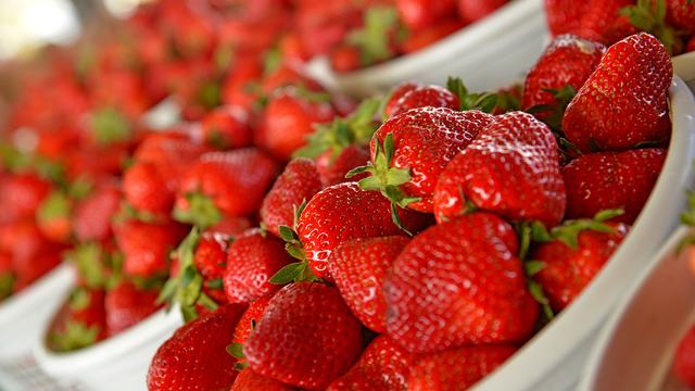 strawberry baskets