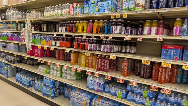 Staying hydrated in the summer time with no sugar, no calorie drinks.